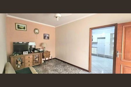Casa à venda com 211m², 3 quartos e 4 vagas