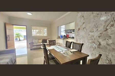 Casa à venda com 3 quartos, 211m² em Jardim Pinheiros, Valinhos
