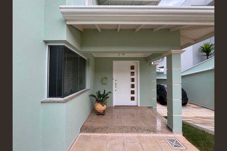 Casa à venda com 350m², 5 quartos e 3 vagas
