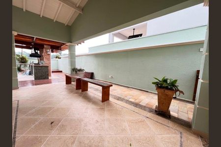 Casa à venda com 350m², 5 quartos e 3 vagas