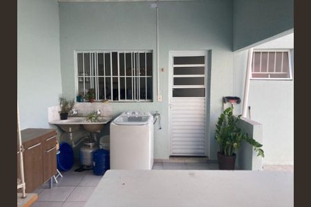 Casa à venda com 79m², 3 quartos e 3 vagas