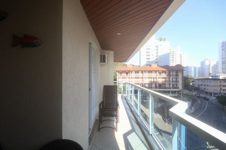 Apartamento para alugar com 100m², 3 quartos e 2 vagasVaranda