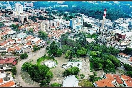 Casa à venda com 182m², 2 quartos e 2 vagas