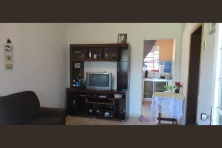 Casa à venda com 182m², 2 quartos e 2 vagas