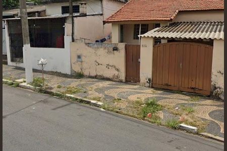 Casa à venda com 182m², 2 quartos e 2 vagas