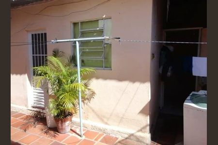 Casa à venda com 182m², 2 quartos e 2 vagas