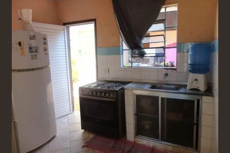 Casa à venda com 182m², 2 quartos e 2 vagas
