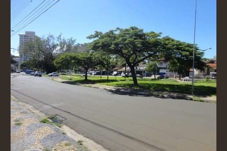 Casa à venda com 182m², 2 quartos e 2 vagas