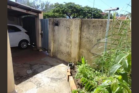 Casa à venda com 182m², 2 quartos e 2 vagas
