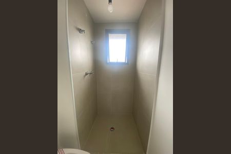 Apartamento à venda com 80m², 2 quartos e 1 vaga Apartamento à venda com 80m², 2 quartos e 1 vagaBanheiro