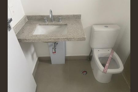 Apartamento à venda com 80m², 2 quartos e 1 vaga Apartamento à venda com 80m², 2 quartos e 1 vagaBanheiro