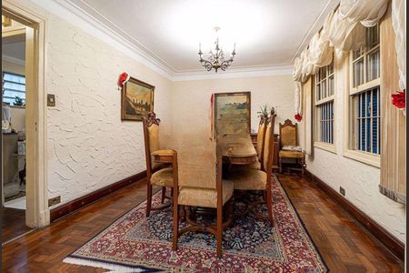 Casa à venda com 3 quartos, 245m² em Vila Mariana, São Paulo