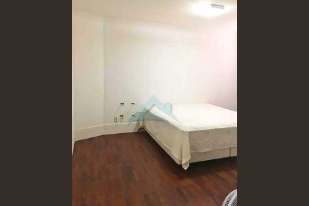Casa à venda com 5 quartos, 400m² em Fazenda Morumbi, São Paulo