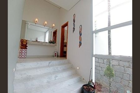 Casa à venda com 260m², 3 quartos e 4 vagas