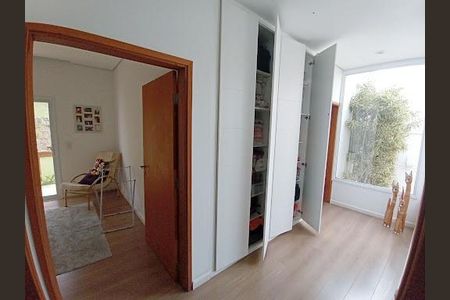 Casa à venda com 260m², 3 quartos e 4 vagas