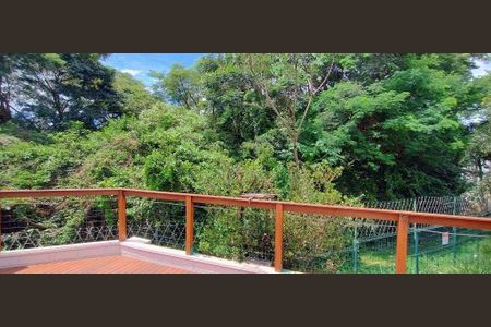 Casa à venda com 338m², 3 quartos e 4 vagas