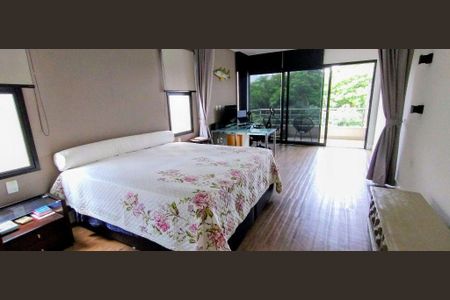Casa à venda com 338m², 3 quartos e 4 vagas