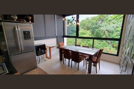 Casa à venda com 338m², 3 quartos e 4 vagas