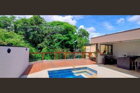 Casa à venda com 338m², 3 quartos e 4 vagas