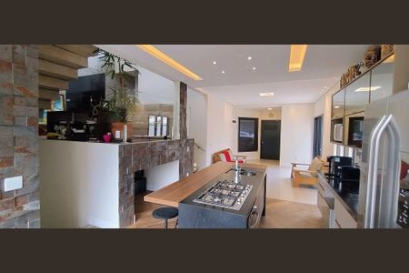 Casa à venda com 338m², 3 quartos e 4 vagas