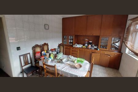 Casa para alugar com 3 quartos, 300m² em Jardim Monjolo, São Paulo