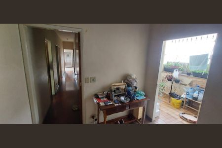 Casa para alugar com 300m², 3 quartos e 8 vagas