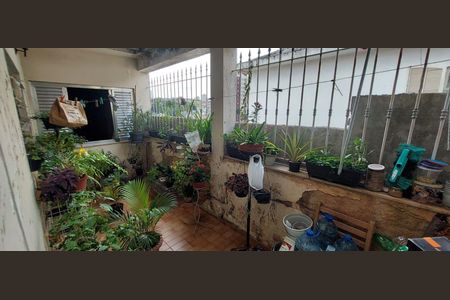 Casa para alugar com 3 quartos, 300m² em Jardim Monjolo, São Paulo