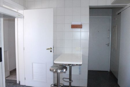 Apartamento para alugar com 2 quartos, 196m² em Santa Cecilia, São Paulo