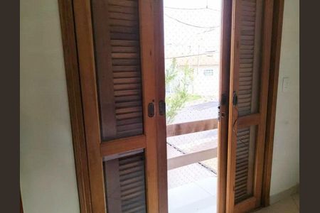Casa à venda com 170m², 3 quartos e 5 vagas