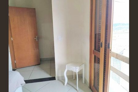 Casa à venda com 170m², 3 quartos e 5 vagas