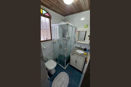 Casa à venda com 4 quartos, 280m² em Vila Romano, São Paulo
