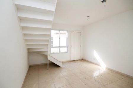 Casa de condomínio para alugar com 57m², 2 quartos e 1 vaga Casa de condomínio para alugar com 57m², 2 quartos e 1 vagaSala