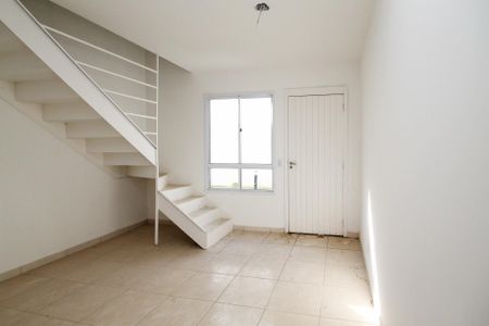 Casa de condomínio para alugar com 57m², 2 quartos e 1 vaga Casa de condomínio para alugar com 57m², 2 quartos e 1 vagaSala