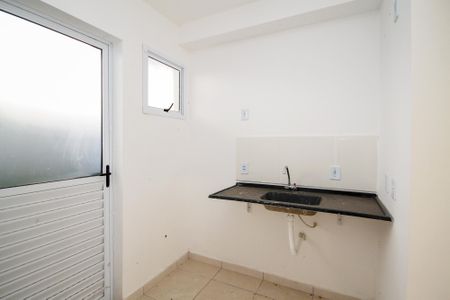 Casa de condomínio para alugar com 57m², 2 quartos e 1 vaga Casa de condomínio para alugar com 57m², 2 quartos e 1 vagaCozinha