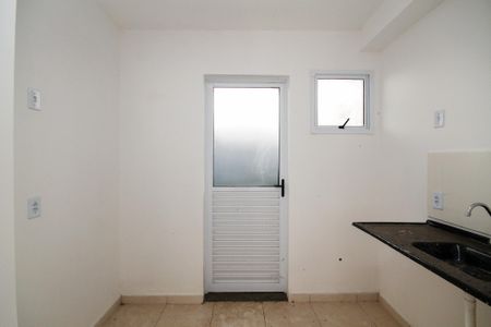 Casa de condomínio para alugar com 57m², 2 quartos e 1 vaga Casa de condomínio para alugar com 57m², 2 quartos e 1 vagaCozinha