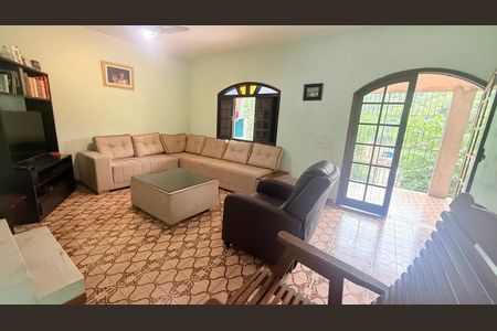 Casa à venda com 3 quartos, 106m² em Santa Barbara, Niterói