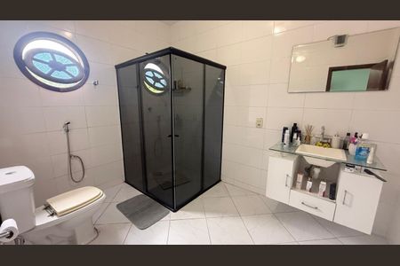 Casa à venda com 106m², 3 quartos e 3 vagas
