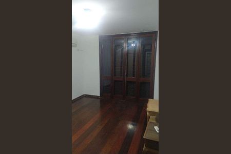 Casa à venda com 460m², 3 quartos e 2 vagas