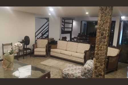 Casa à venda com 3 quartos, 460m² em Recreio dos Bandeirantes, Rio de Janeiro