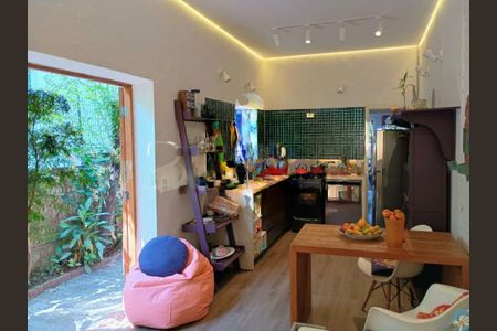 Casa à venda com 3 quartos, 117m² em Campo Belo, São Paulo
