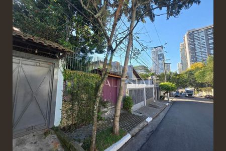 Casa à venda com 3 quartos, 117m² em Campo Belo, São Paulo
