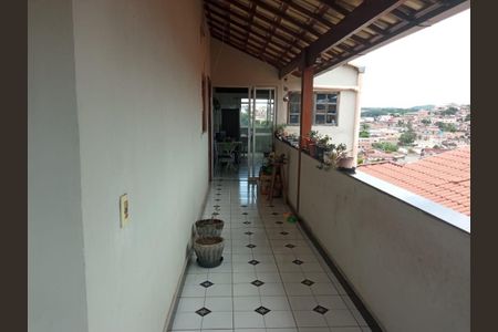 Casa à venda com 360m², 4 quartos e 3 vagas