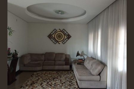 Casa à venda com 360m², 4 quartos e 3 vagas