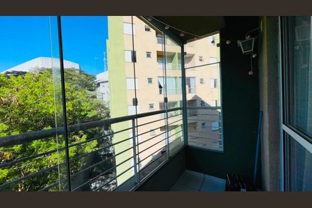 Sacada de apartamento para alugar com 2 quartos, 57m² em Parque Rincao, Cotia