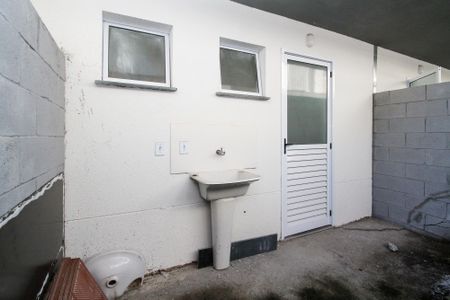 Casa de condomínio para alugar com 75m², 2 quartos e sem vagaLavanderia