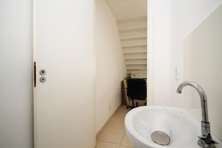 Casa de condomínio para alugar com 75m², 2 quartos e sem vagaLavabo