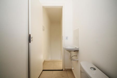 Casa de condomínio para alugar com 75m², 2 quartos e sem vagaBanheiro