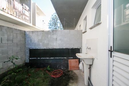 Casa de condomínio para alugar com 75m², 2 quartos e sem vagaLavanderia
