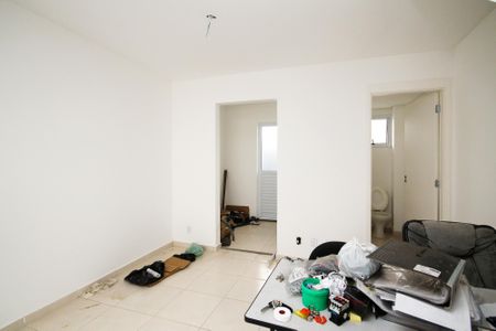 Casa de condomínio para alugar com 75m², 2 quartos e sem vagaSala