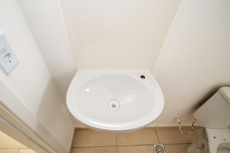 Casa de condomínio para alugar com 75m², 2 quartos e sem vagaBanheiro